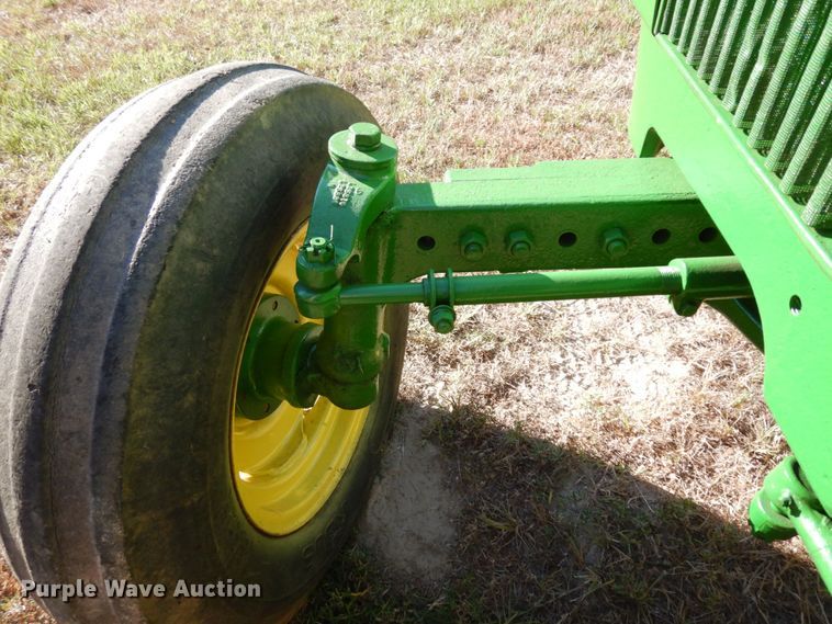 image for item DK0362 1978 John Deere 2440  tractor