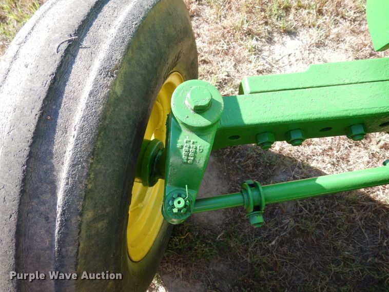 image for item DK0362 1978 John Deere 2440  tractor