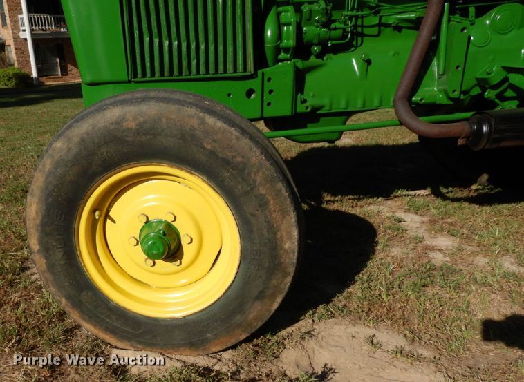 image for item DK0362 1978 John Deere 2440  tractor