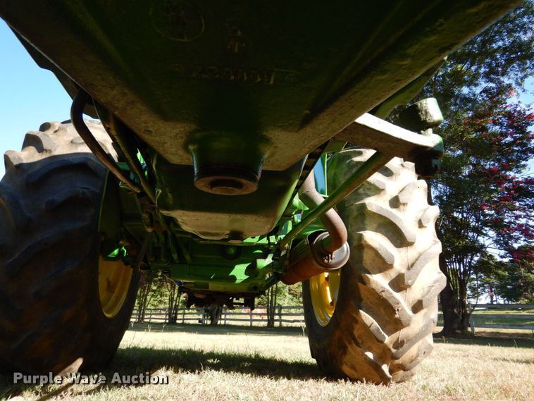 image for item DK0362 1978 John Deere 2440  tractor