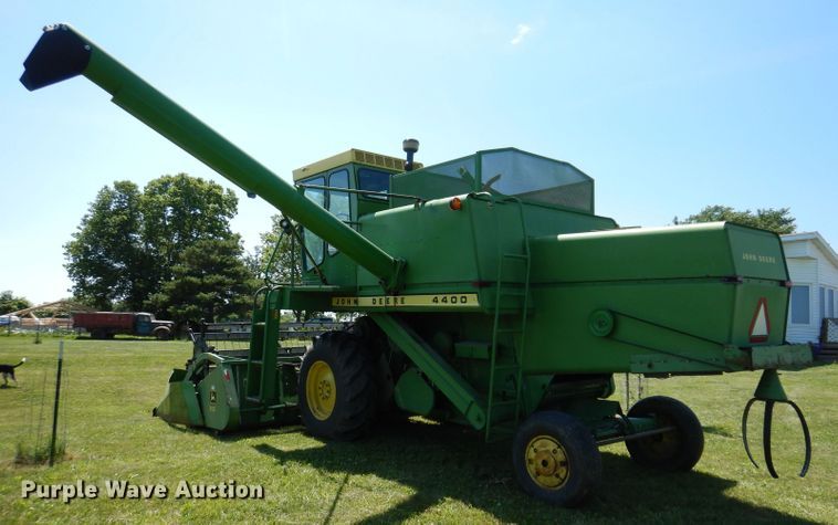 image for item DK2012 1975 John Deere 4400  combine