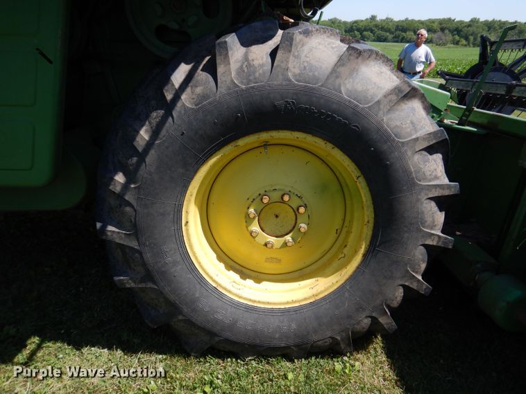 image for item DK2012 1975 John Deere 4400  combine