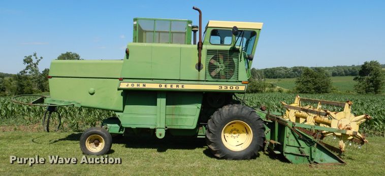image for item DK2014 1970 John Deere 3300  combine