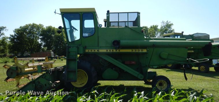 image for item DK2014 1970 John Deere 3300  combine
