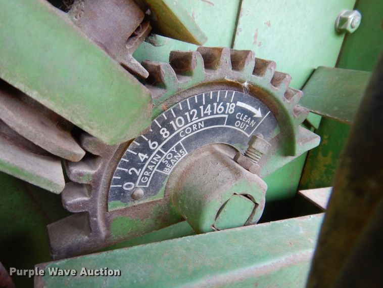 image for item DK2014 1970 John Deere 3300  combine