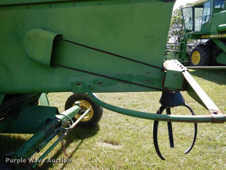 image for item DK2014 1970 John Deere 3300  combine