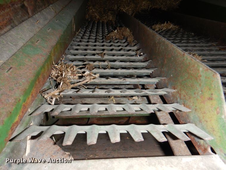 image for item DK2014 1970 John Deere 3300  combine