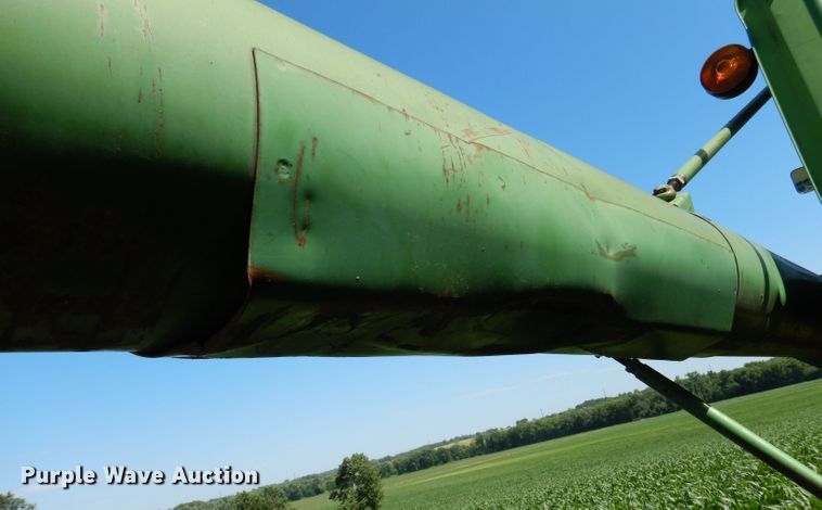 image for item DK2014 1970 John Deere 3300  combine