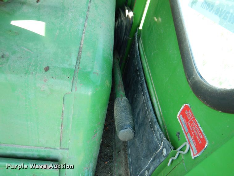 image for item DK2014 1970 John Deere 3300  combine