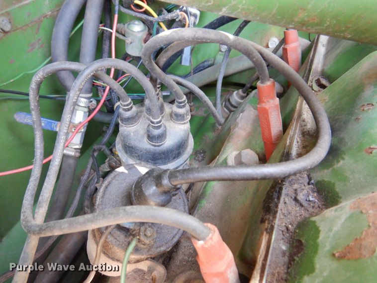 image for item DK2014 1970 John Deere 3300  combine