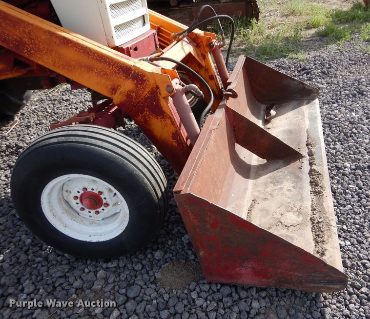 image for item DK7269 Farmall 560  tractor