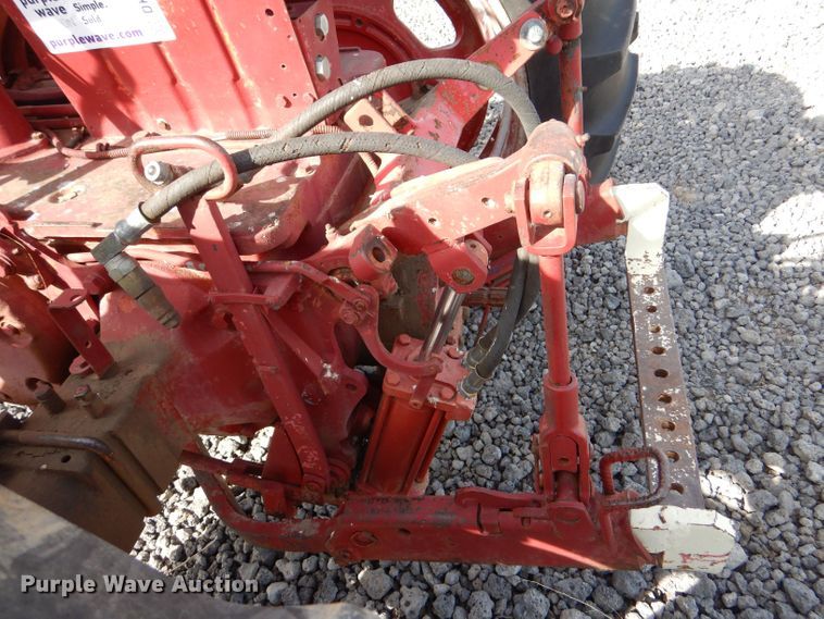 image for item DK7269 Farmall 560  tractor