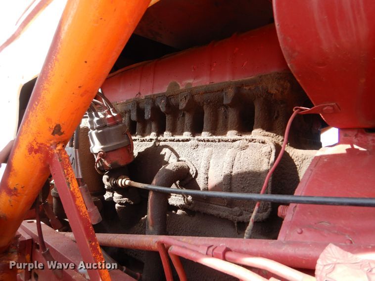 image for item DK7269 Farmall 560  tractor