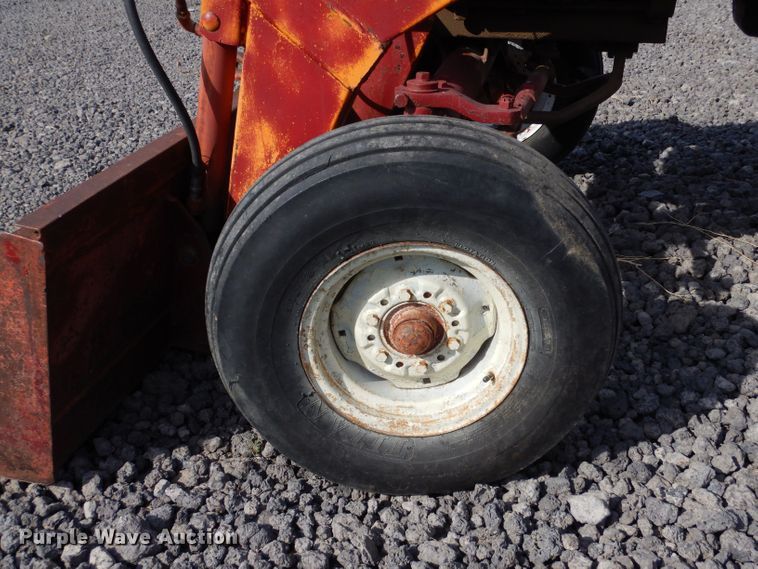 image for item DK7269 Farmall 560  tractor