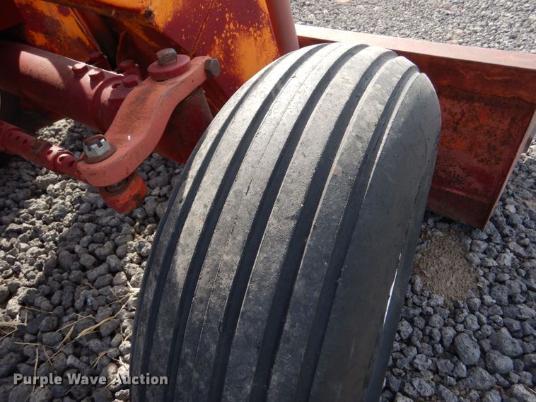 image for item DK7269 Farmall 560  tractor