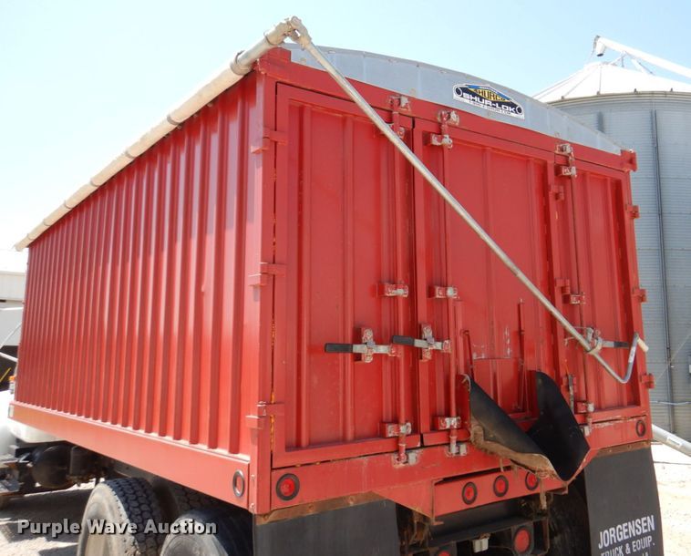 image for item DM2253 1996 International 4700  grain truck