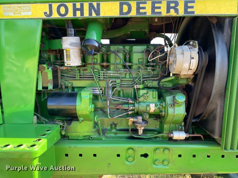 image for item DM4242 1985 John Deere 4050  tractor