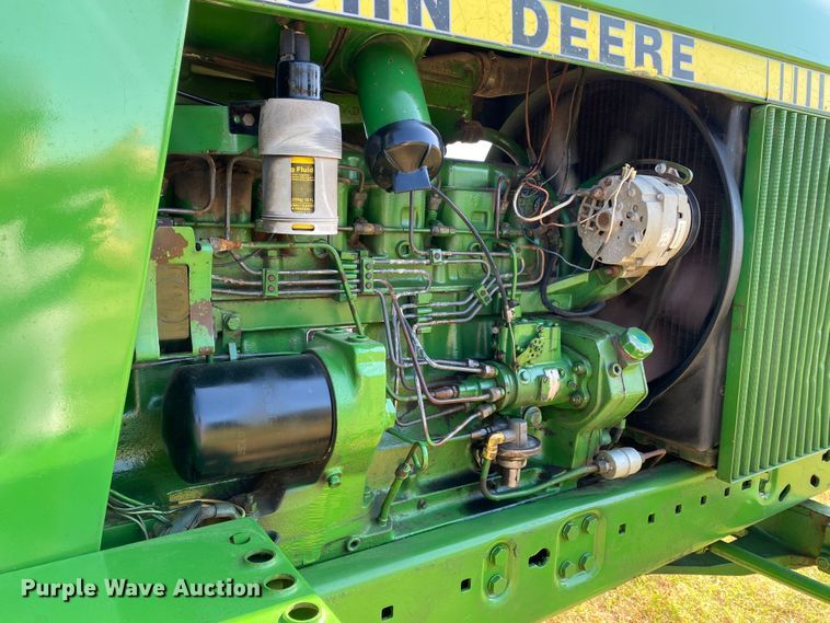 image for item DM4242 1985 John Deere 4050  tractor