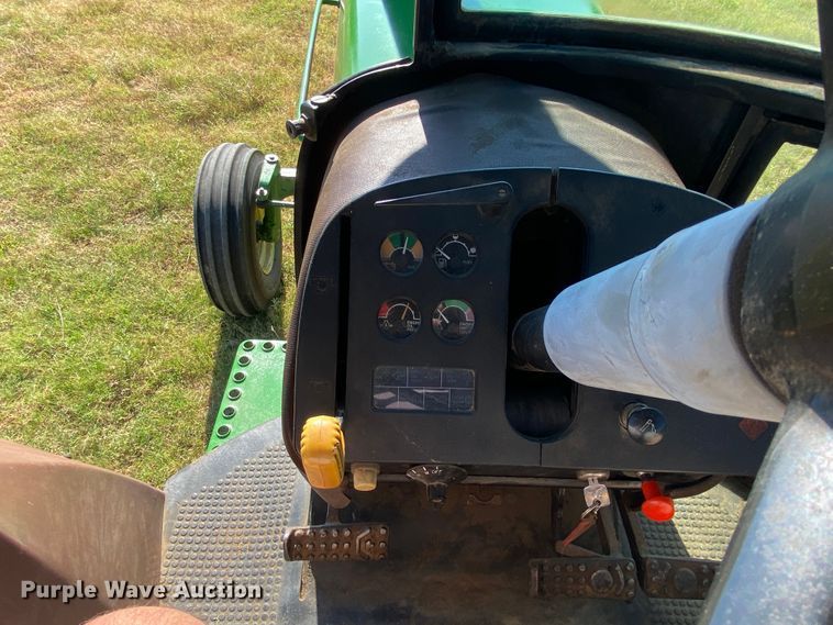 image for item DM4242 1985 John Deere 4050  tractor