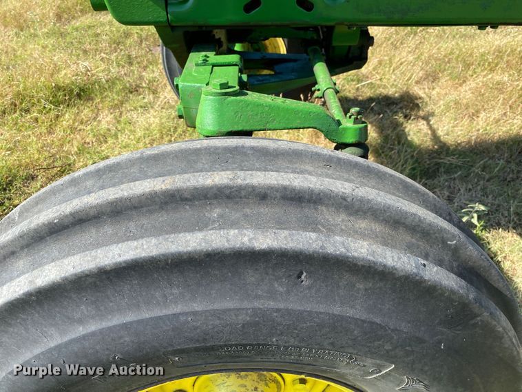 image for item DM4242 1985 John Deere 4050  tractor