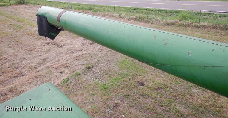 image for item DN0411 1990 John Deere 9600  combine