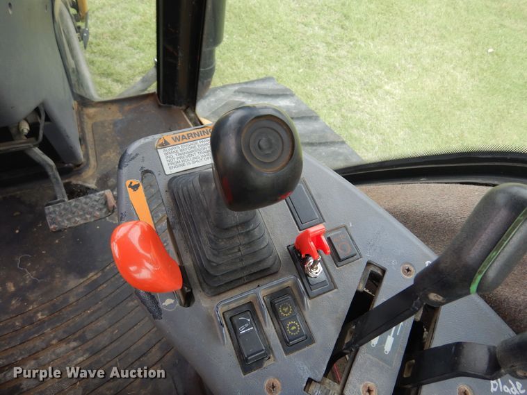 image for item DN0416 1995 Caterpillar Challenger 35  tractor