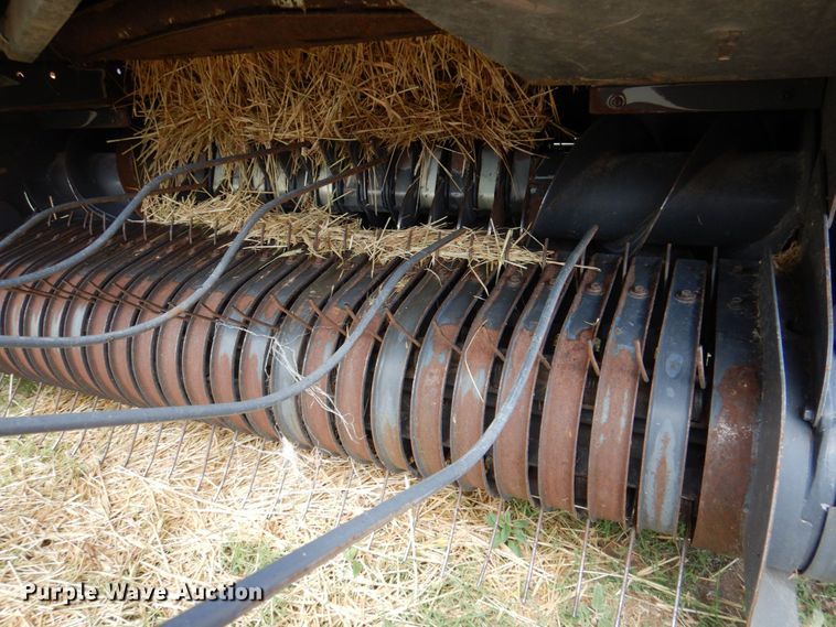 image for item DP4050 2016 Massey Ferguson 2946A  round baler