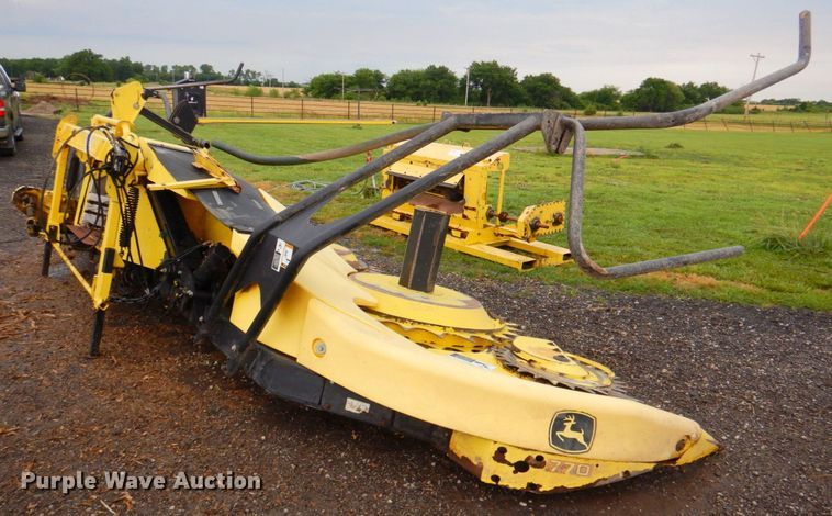 image for item DP4345 John Deere 770  rotary forage head
