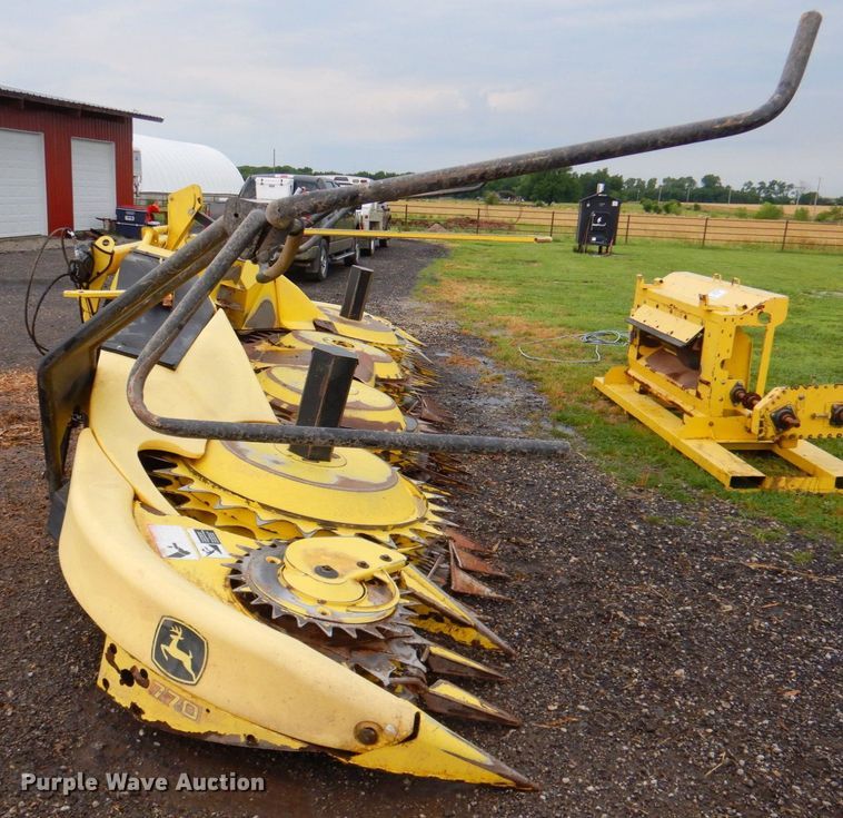 image for item DP4345 John Deere 770  rotary forage head
