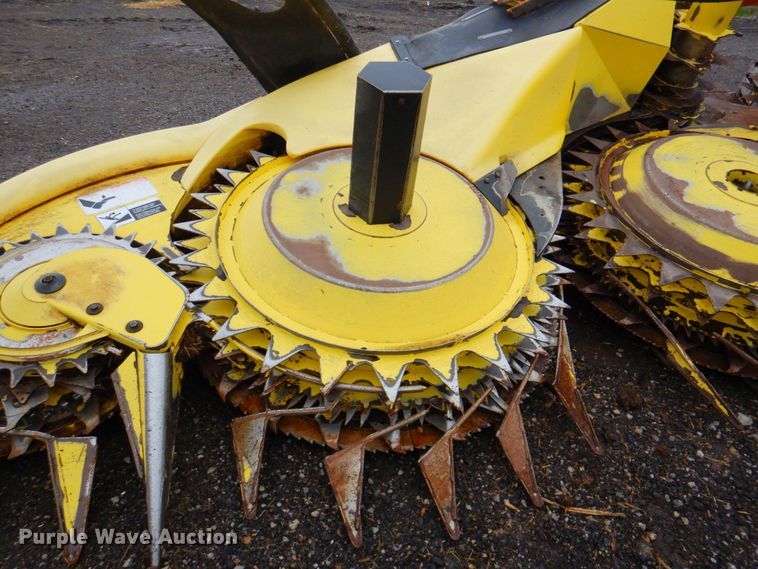 image for item DP4345 John Deere 770  rotary forage head