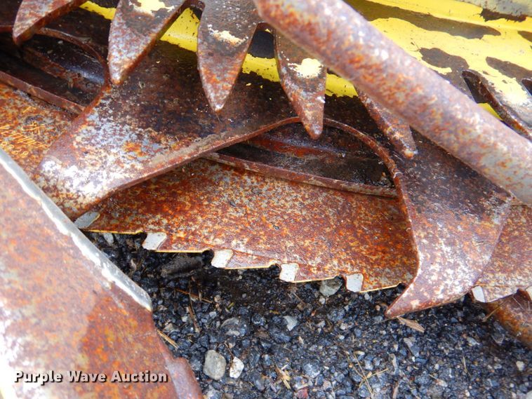 image for item DP4345 John Deere 770  rotary forage head