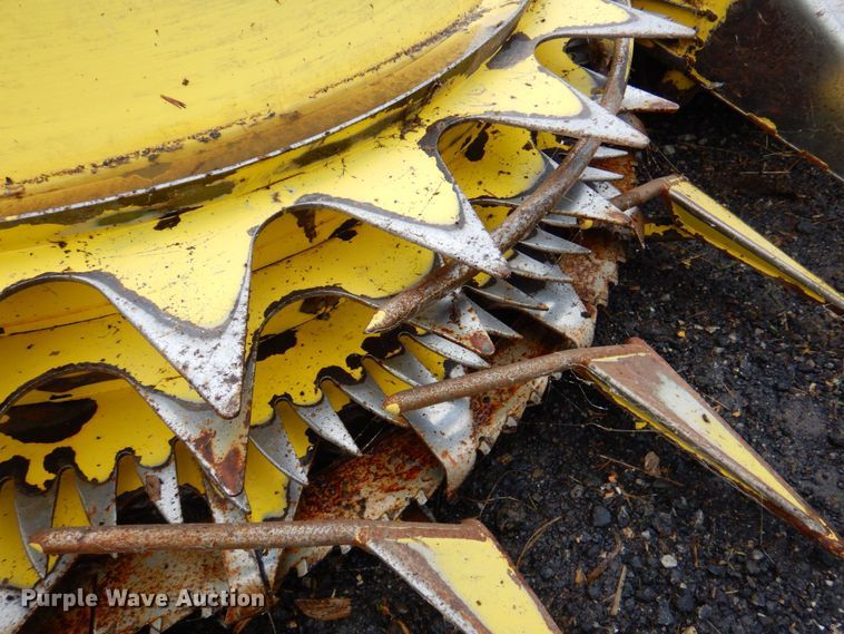 image for item DP4345 John Deere 770  rotary forage head