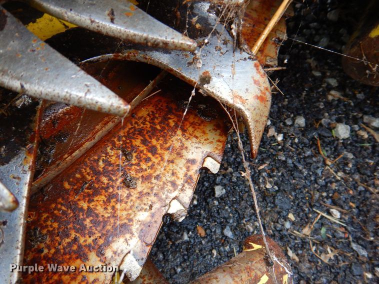 image for item DP4345 John Deere 770  rotary forage head