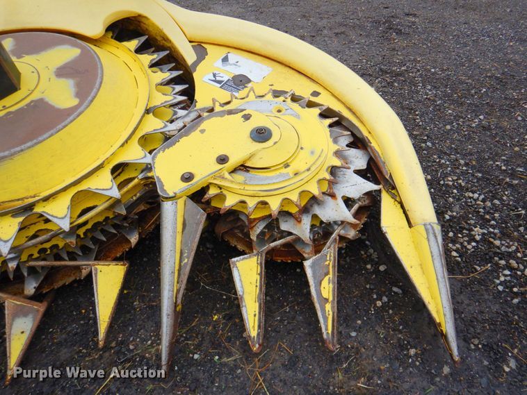 image for item DP4345 John Deere 770  rotary forage head