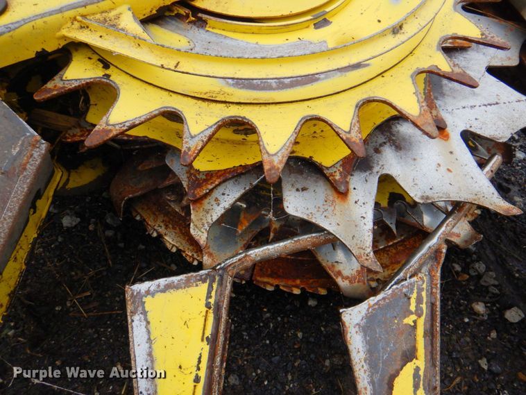 image for item DP4345 John Deere 770  rotary forage head