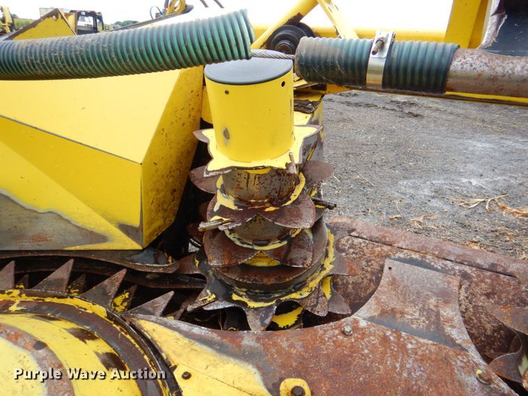 image for item DP4345 John Deere 770  rotary forage head