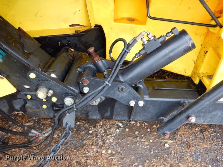 image for item DP4345 John Deere 770  rotary forage head