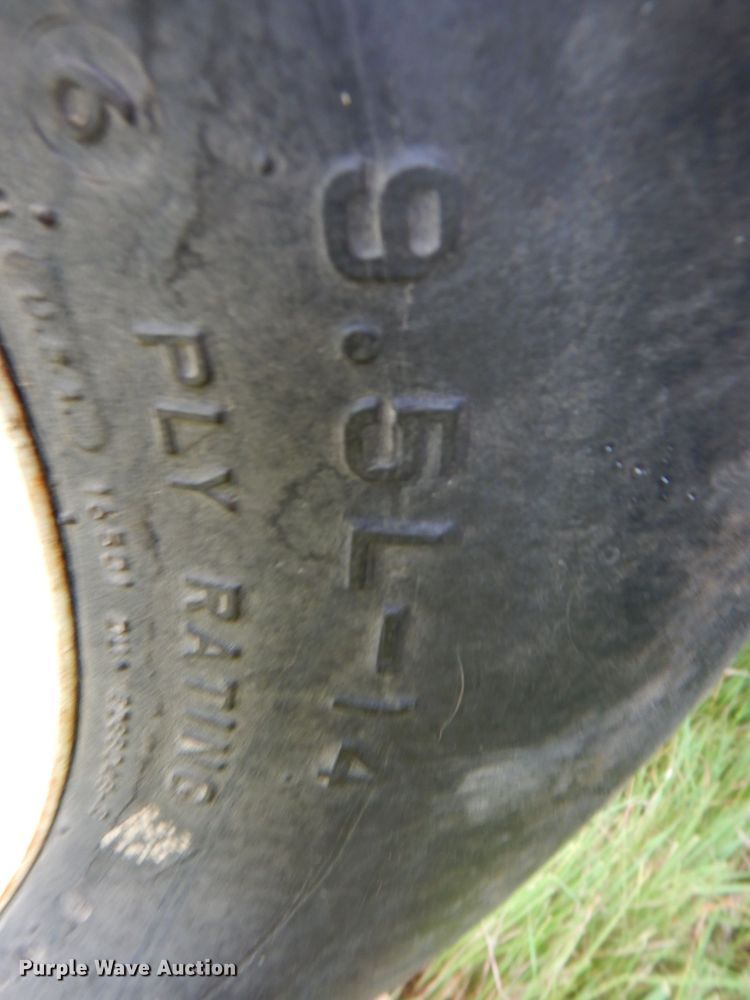 image for item DP4348 MacDon 3000  windrower