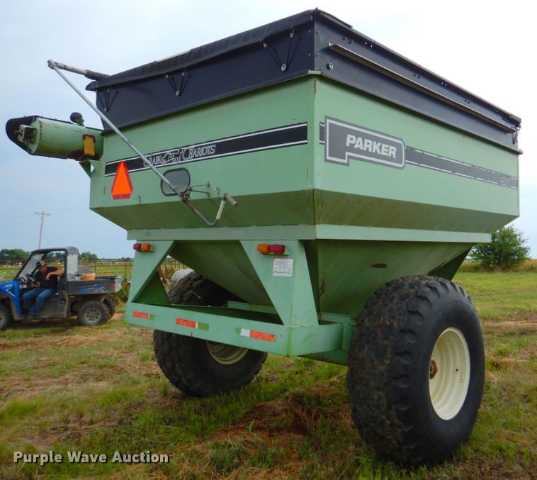 image for item DP4349 Parker 510  grain cart