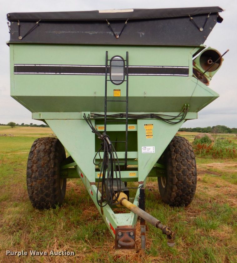 image for item DP4349 Parker 510  grain cart