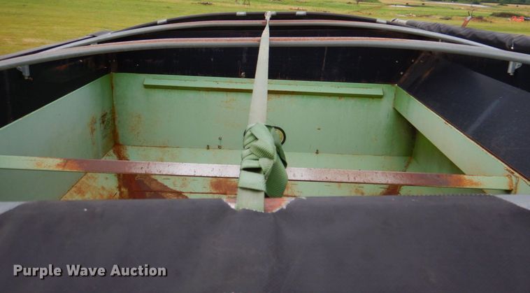 image for item DP4349 Parker 510  grain cart