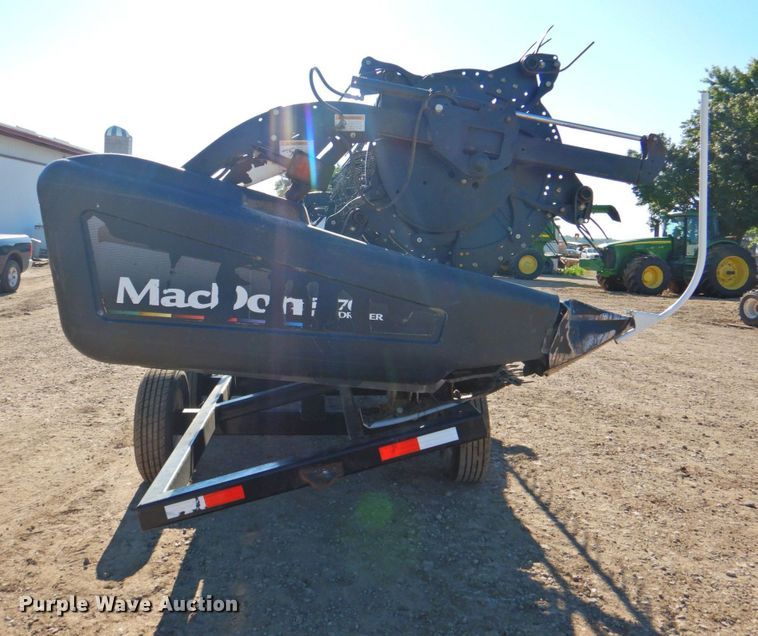 image for item DP4370 2010 MacDon FD70  flex draper head