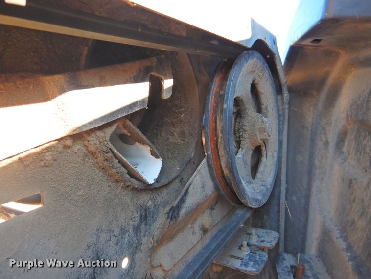 image for item DP4370 2010 MacDon FD70  flex draper head