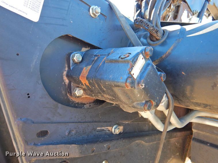 image for item DP4370 2010 MacDon FD70  flex draper head