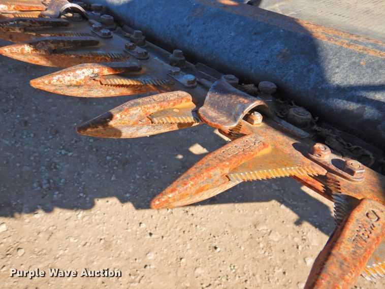 image for item DP4370 2010 MacDon FD70  flex draper head