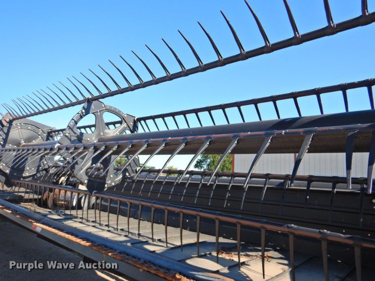 image for item DP4370 2010 MacDon FD70  flex draper head