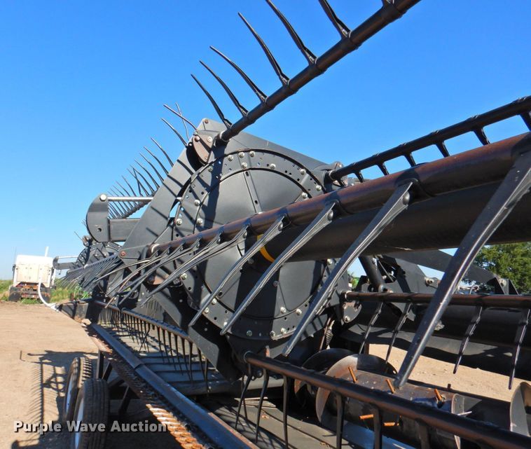 image for item DP4370 2010 MacDon FD70  flex draper head