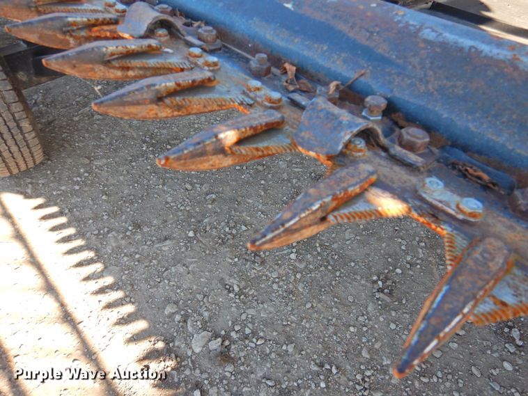 image for item DP4370 2010 MacDon FD70  flex draper head