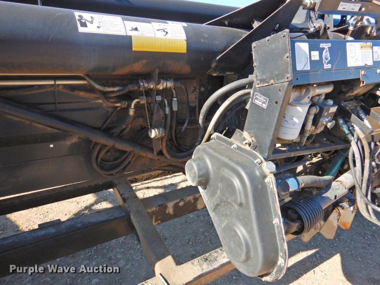 image for item DP4370 2010 MacDon FD70  flex draper head