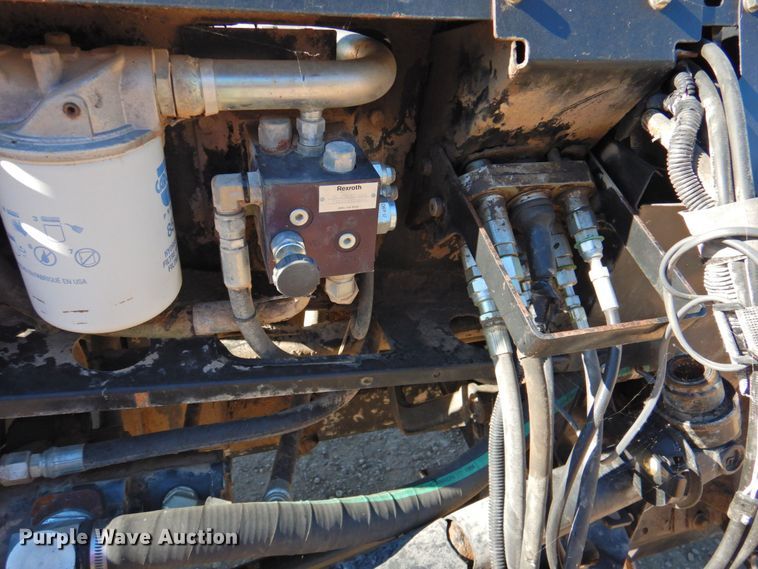 image for item DP4370 2010 MacDon FD70  flex draper head